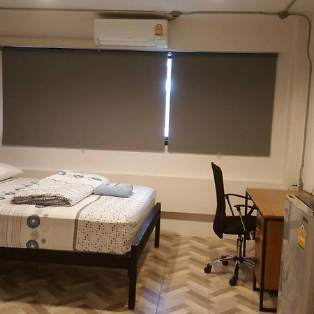 Js Mansion Hotel Банкок Екстериор снимка