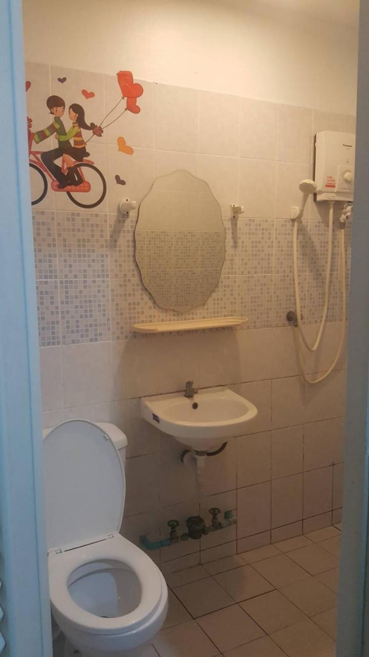 Js Mansion Hotel Банкок Екстериор снимка